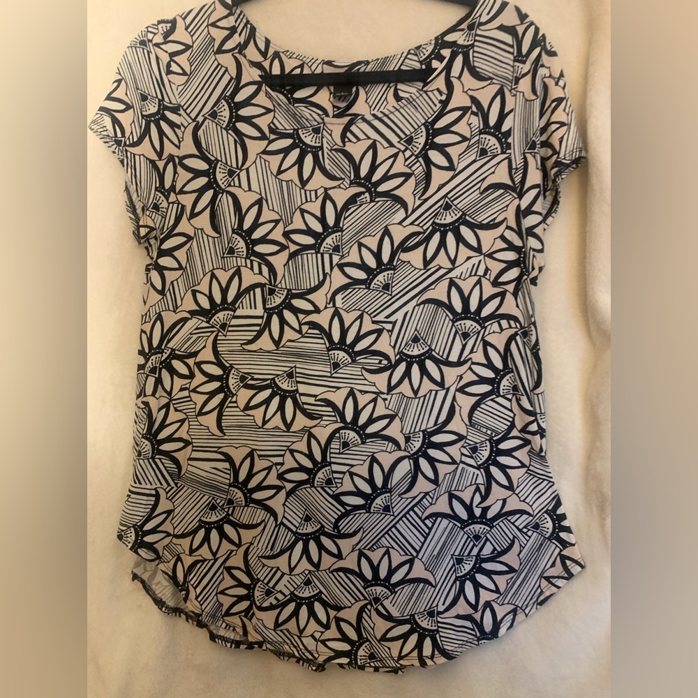 Alfani Black and White Floral Top
